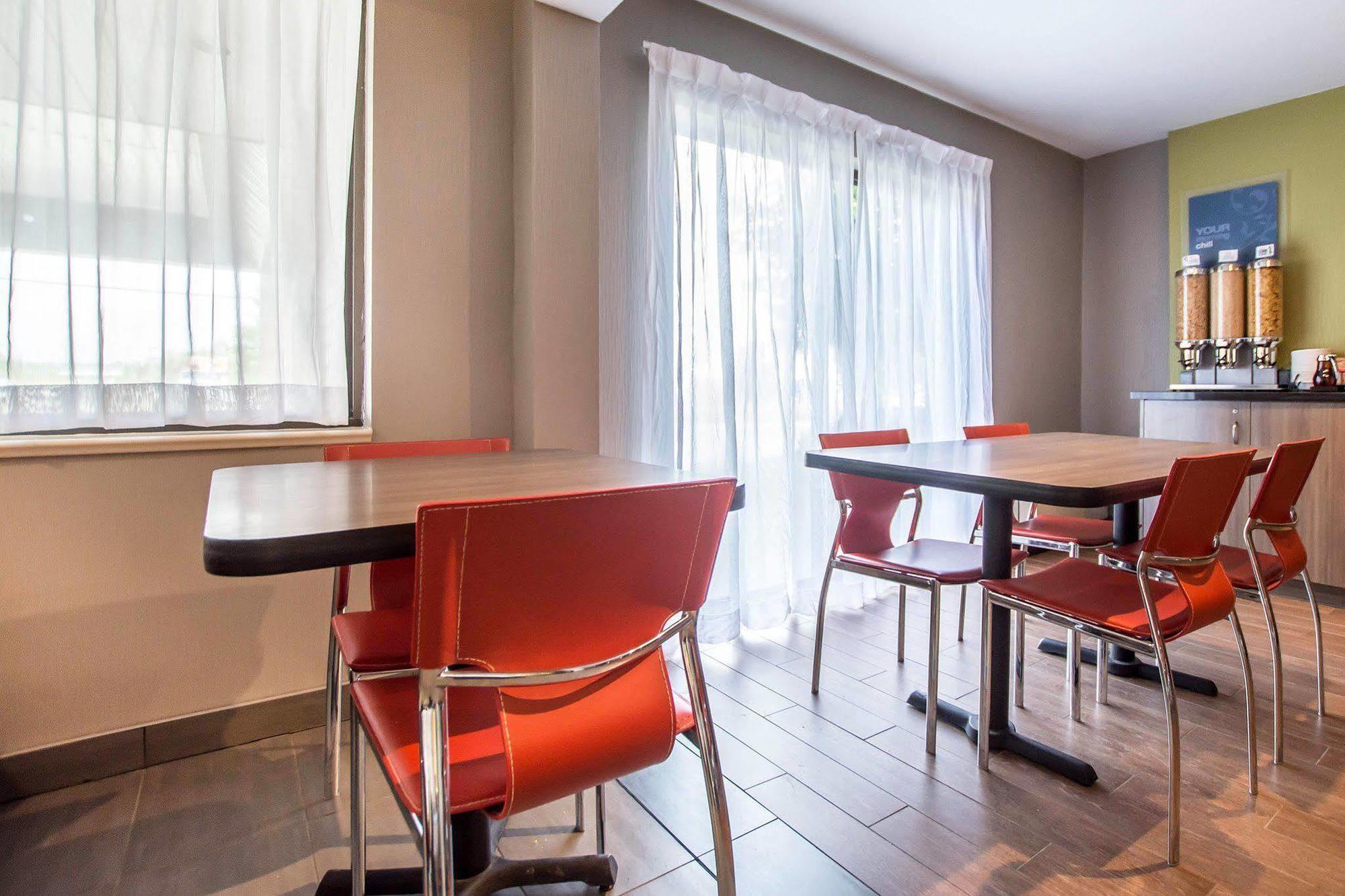 Hotel Comfort Kirkland Kirkland Lake