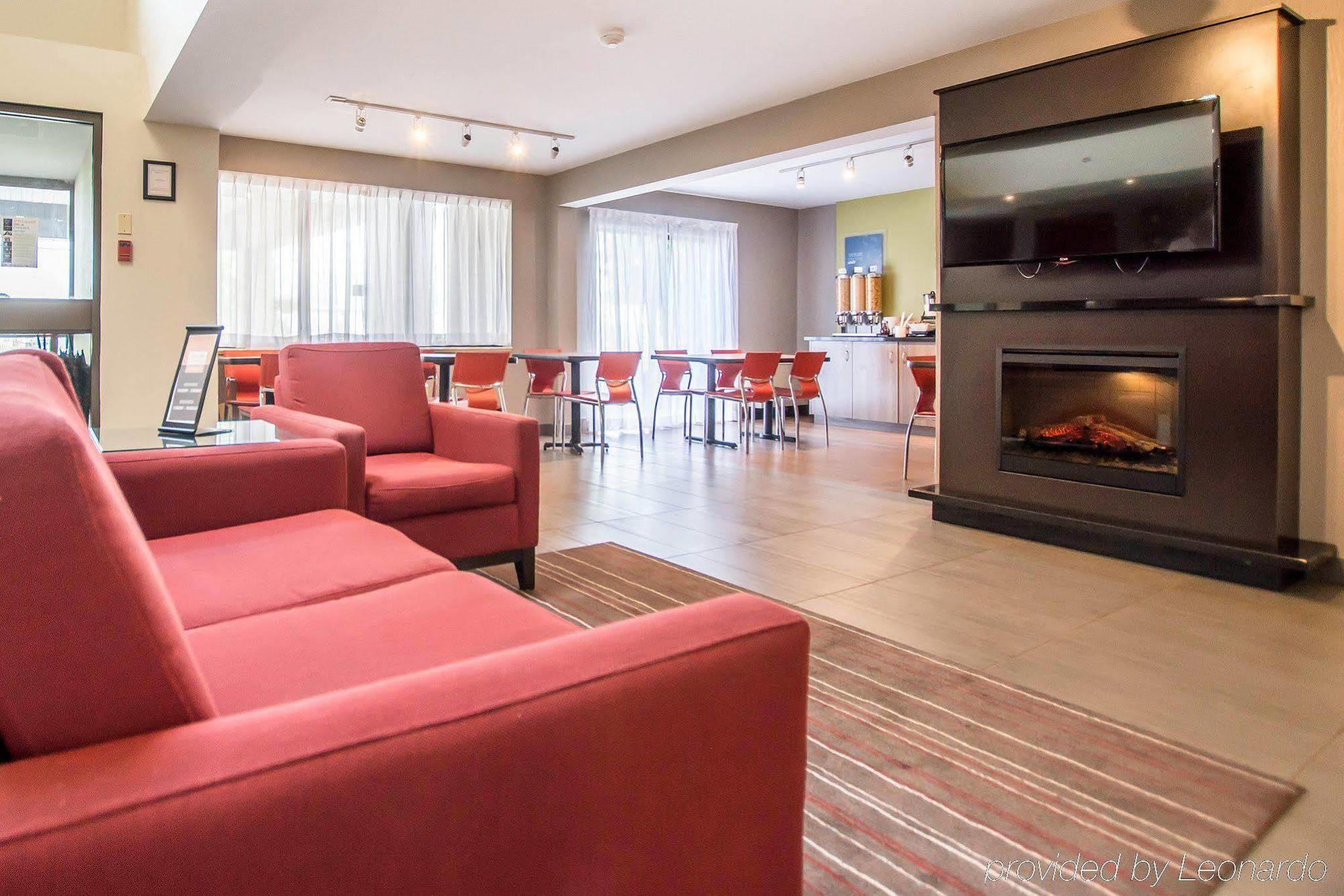 Comfort Kirkland Hotel 3*